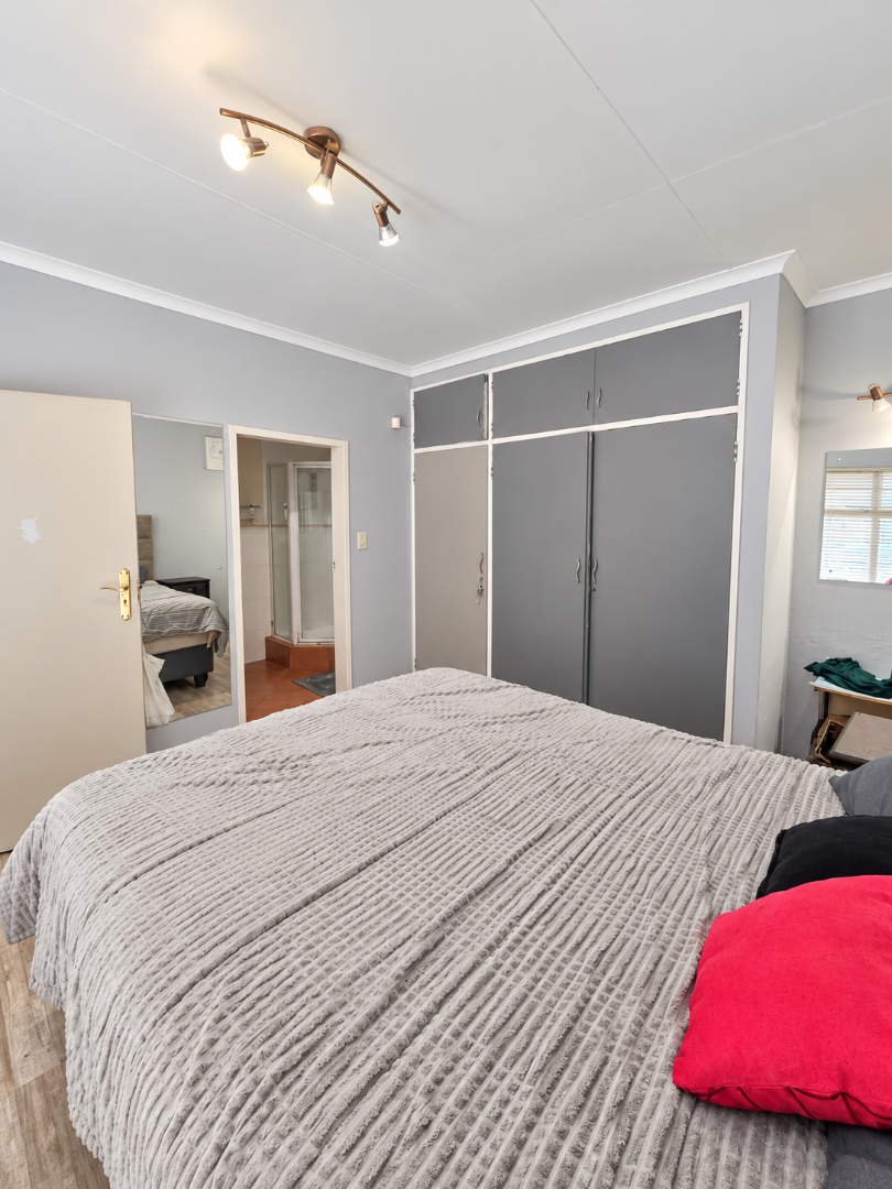 4 Bedroom Property for Sale in Wilkoppies North West